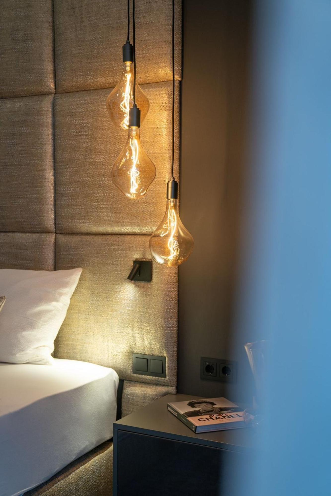 Hotel The Newsha Signature *